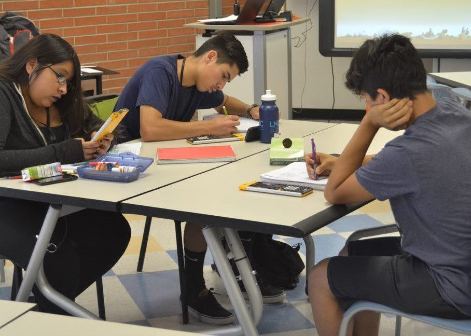 LNESC students studying together